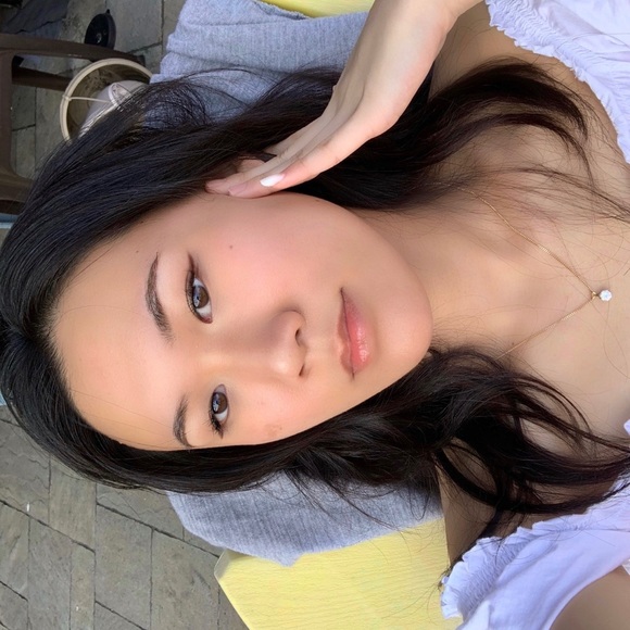 Profile Picture of Joey Poon (@okokjoey) on Poshmark