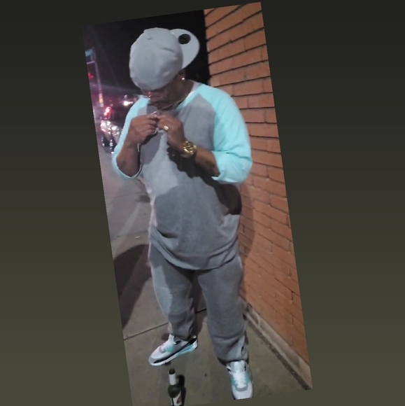 Profile Picture of Kevin Bailey (@kevinbailey147) on Poshmark