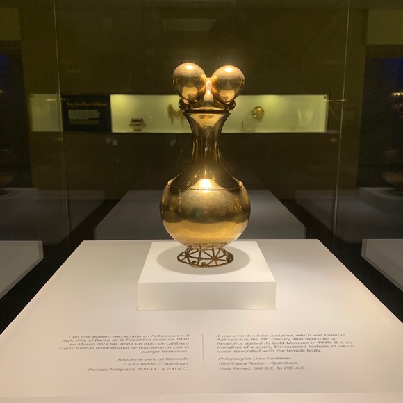 Profile Picture of Maria Heitner (@mariaheitner) on Poshmark