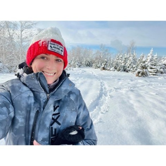 Ashley Robla - Poshmark Profile Picture of Ashley Robla (@ash03leabo) on Poshmark