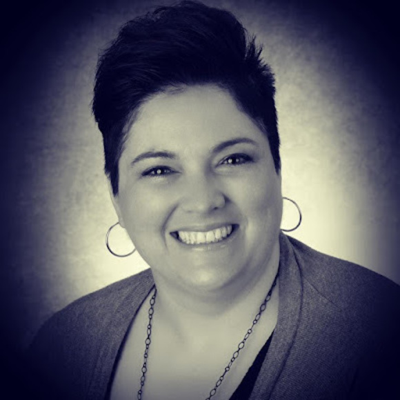 Profile Picture of Mikol Lanzer (@mikollanzer) on Poshmark