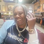 Profile Picture of Deborah Holloway (@5grandsnmema) on Instagram