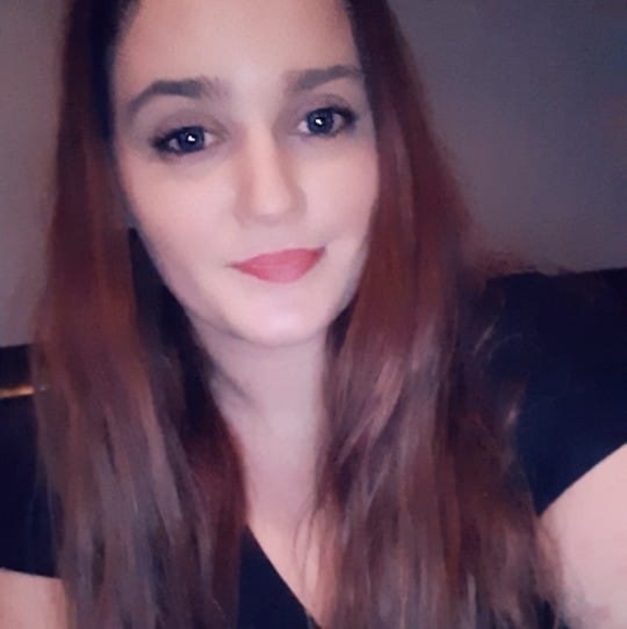 Profile Picture of Tara Cetta (@taracetta) on Poshmark