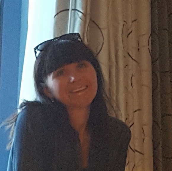 Profile Picture of Tatyana Mishenko (@tvmishenko) on Poshmark