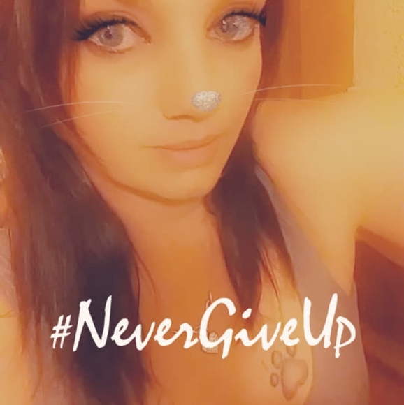 Profile Picture of Chrissy Roode (@chrissyroode) on Poshmark