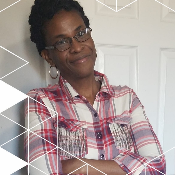 Profile Picture of Margaret Bruney (@mbruney77) on Poshmark