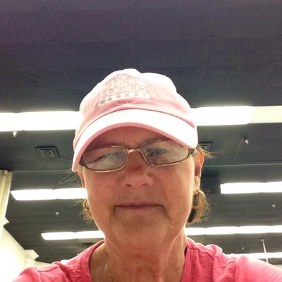 Profile Picture of Carol Ruggiero (@cruggiero70) on Twitter