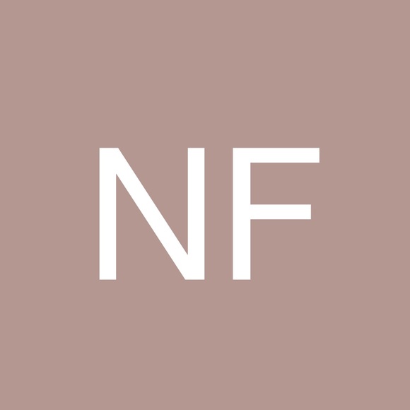 Profile Picture of Natalie Folger (@natalie_folger) on Poshmark