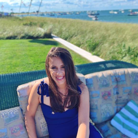 Profile Picture of Leigh ann Fairley (@lfairley123) on Poshmark