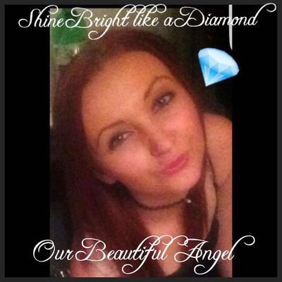 Profile Picture of Carla Sharp (@bugmad) on Twitter