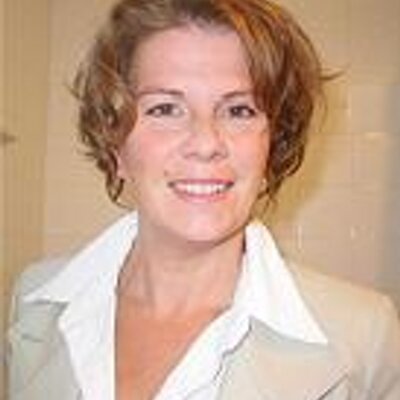 Profile Picture of Amber Hayes (@getonlineca) on Twitter