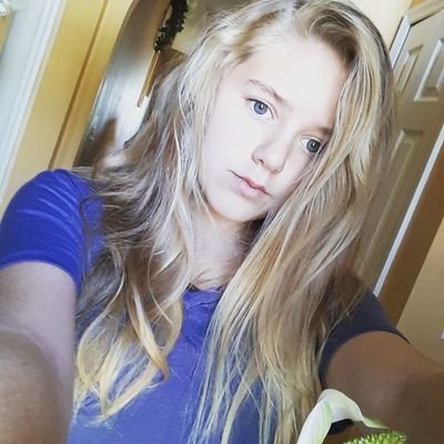Profile Picture of Courtney Gibbs (@imcourtneygibbs) on Twitter
