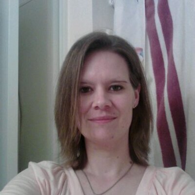 Profile Picture of Lisa Shaver (@Leeshaver01) on Twitter