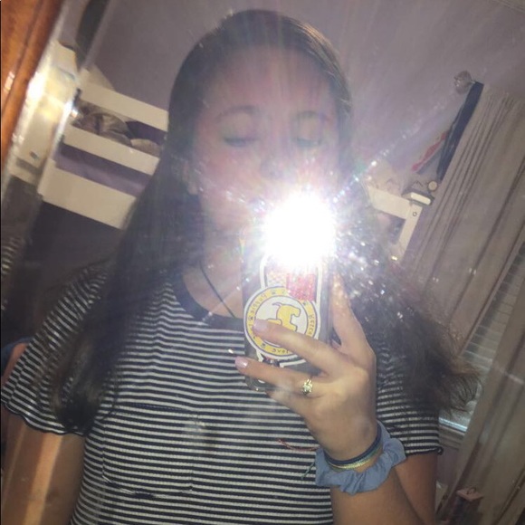Profile Picture of Jamie West (@jamieloo1025) on Poshmark