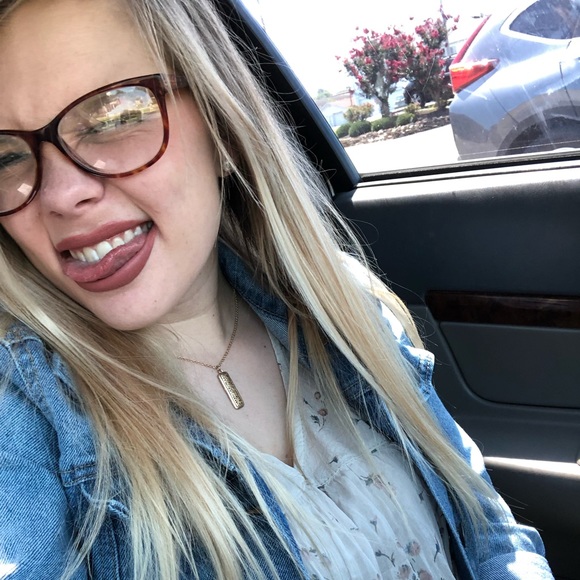 Profile Picture of Jessica Speicher (@jmcrick14) on Poshmark