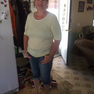 Profile Picture of Beth Rettig (@bethjon) on Myspace