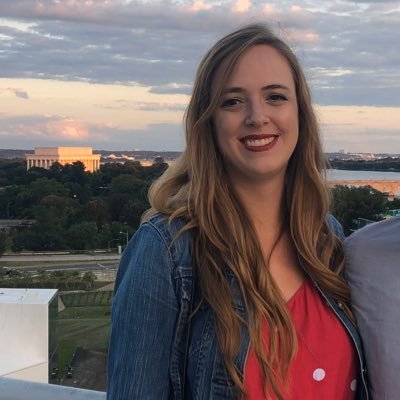 Profile Picture of Karen Travis (@karentravis_) on Twitter