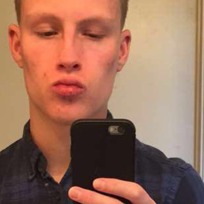 Profile Picture of Jeremy Thornton (@jerizback) on Twitter