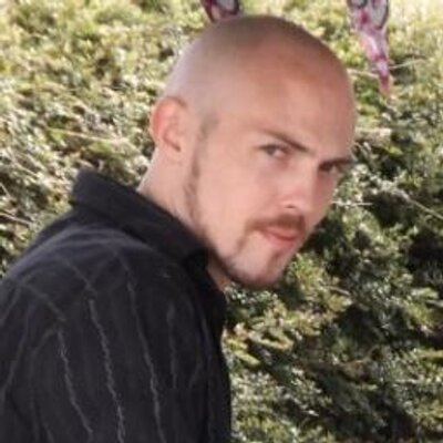 Profile Picture of Neil Cobb (@supernovers) on Twitter