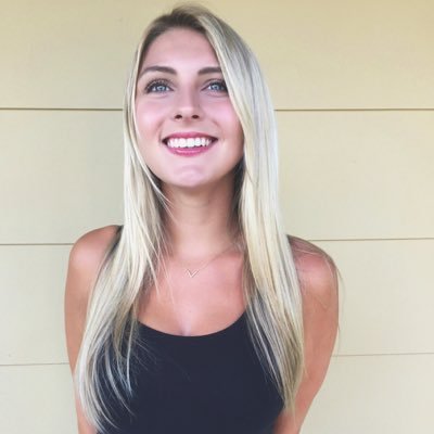 Profile Picture of Michelle Raynor (@MichelleeRay) on Twitter