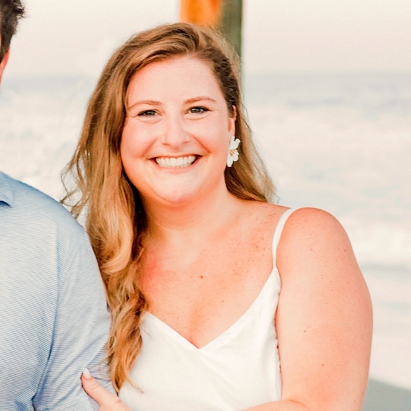 Profile Picture of Kaley Weaver (@kaleyweaver7) on Poshmark