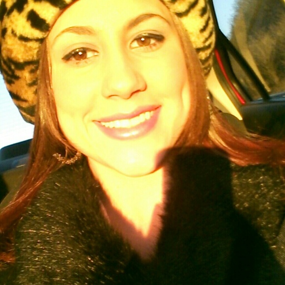 Profile Picture of Brigitte Morris (@princessbrigie) on Poshmark