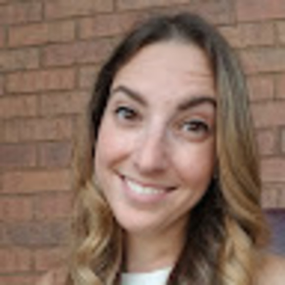 Profile Picture of Krista Sferrazza (@kristasferrazza) on Poshmark