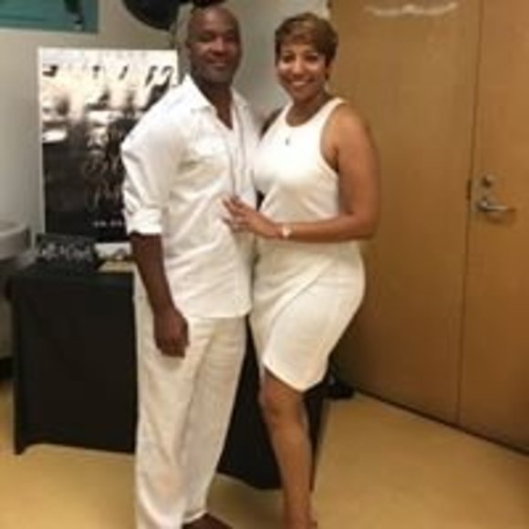 Profile Picture of Grayling Bocage (@graylingbocage) on Poshmark