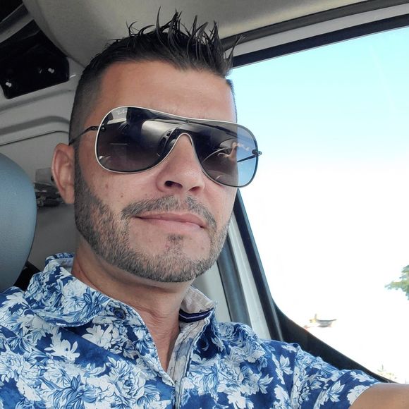 Thiago Silva - Poshmark Profile Picture of Thiago Silva (@ttssilva) on Poshmark