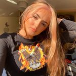 Profile Picture of louisebatescoss (@louisebatescoss) on Instagram