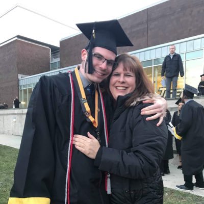 Profile Picture of Zach Runge (@zach_runge) on Twitter