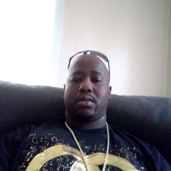 Ricky Mercer jr - Poshmark Profile Picture of Ricky Mercer jr (@rjmercer31) on Poshmark