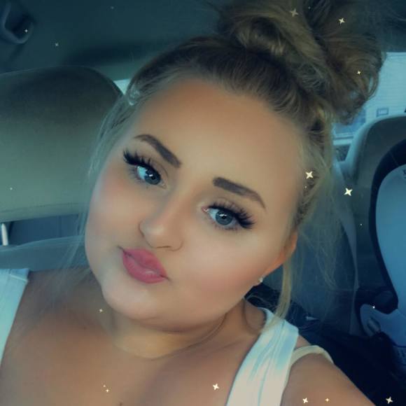 Profile Picture of Jill Castlen (@casjil24) on Poshmark