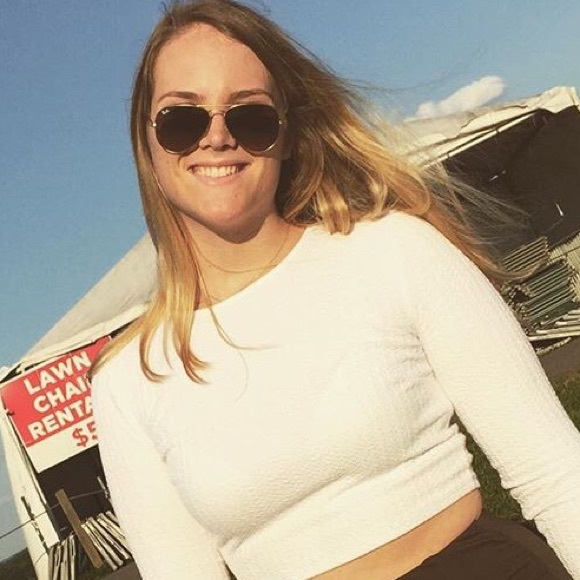 Profile Picture of Libby Michael (@libbymichael44) on Poshmark