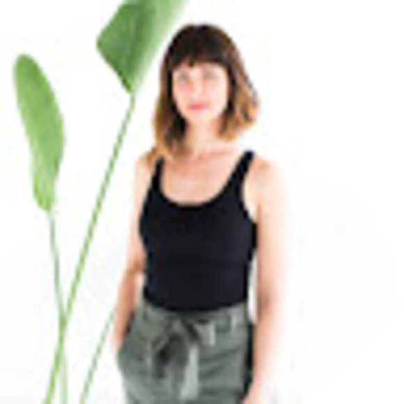 Profile Picture of Stephanie Braconnier (@archsynth) on Poshmark