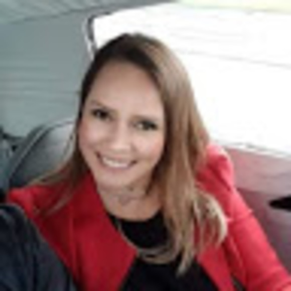 Profile Picture of Carla Brunieri (@carlabrunieri) on Poshmark