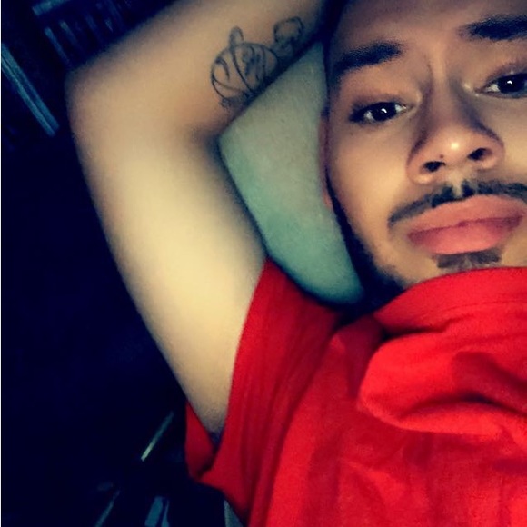 Profile Picture of Alex Steve (@alex_steve) on Poshmark