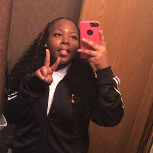 Profile Picture of Perfect Perfection (@perfect219) on Poshmark