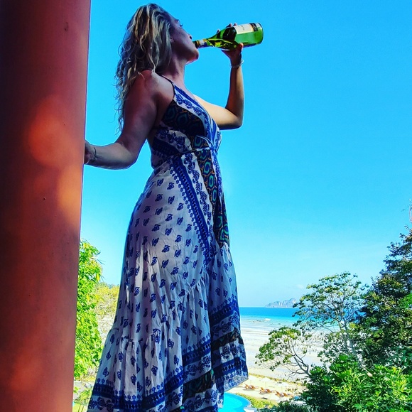 Profile Picture of Samantha Fenwick (@saminam0809) on Poshmark