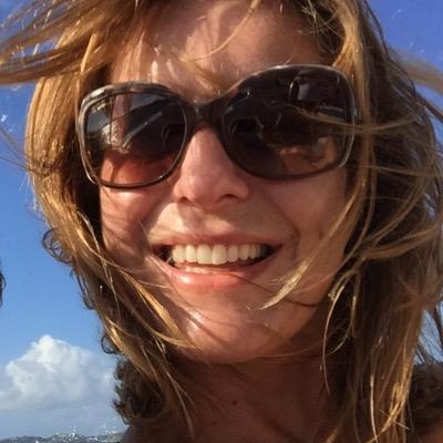 Profile Picture of Lisa Ahearn (@Ubhrules) on Twitter