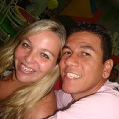 Profile Picture of Paula Domingue (@Paulaslv) on Twitter