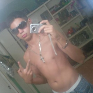 Profile Picture of Carlos Rios (@carletus) on Myspace