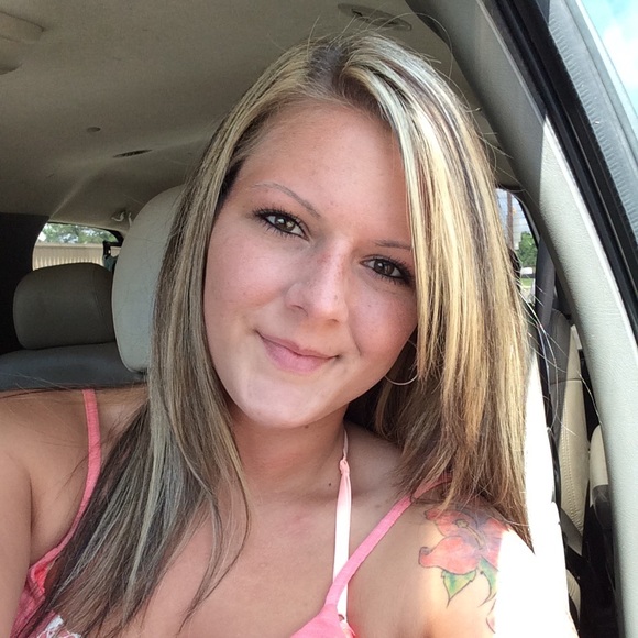 Profile Picture of Britney Odstrcil (@bdelk1991) on Poshmark