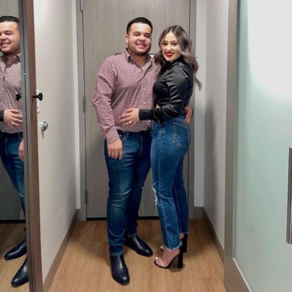 Profile Picture of Cesar Cota (@cesco119) on Poshmark