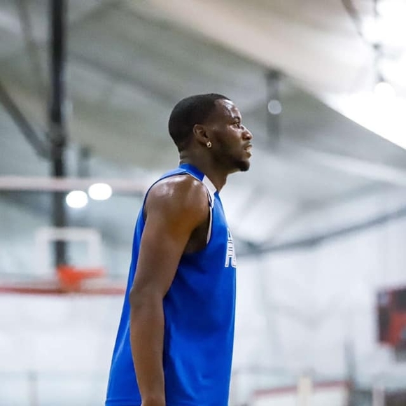 David Galentine - Poshmark Profile Picture of David Galentine (@davidgalentine) on Poshmark