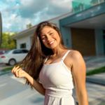 Profile Picture of Caroline Menezes (@carolmeneezs) on Instagram