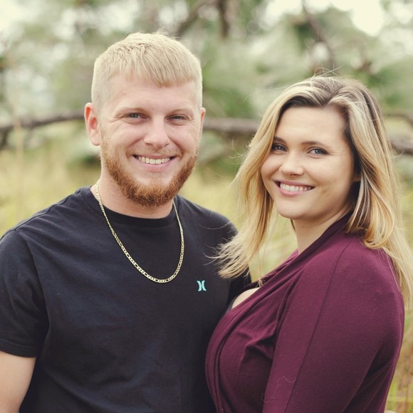 Profile Picture of Emmily Valeo (@emmily_brook95) on Poshmark