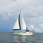 Profile Picture of 𝔸𝕒𝕣𝕠𝕟 𝕒𝕟𝕕 ℙ𝕒𝕦𝕝𝕒 • 𝕊𝕍 𝕂𝕚𝕤𝕞𝕖𝕥 (@kismet_sailing) on Instagram