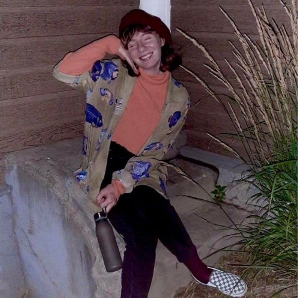 Profile Picture of Eloise Beland (@eloisebeland) on Poshmark