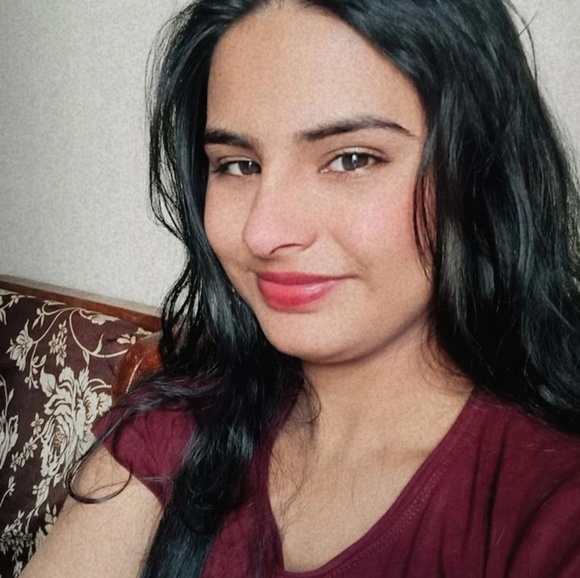 Profile Picture of Mayuri Kongere (@mayurikongere) on Poshmark